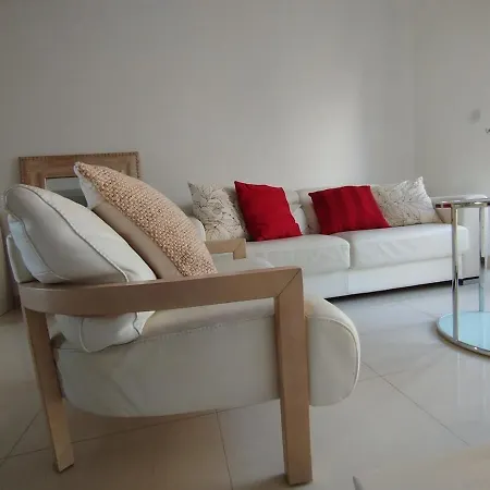 Апартаменты Sliema - Tigne - Modern Cozy Near Sea Front 3 Bedroom *